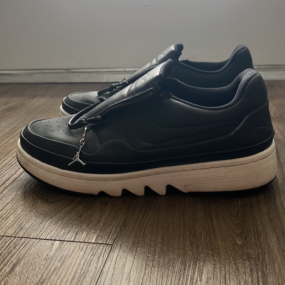 Air Jordan 1 Jester XX Low - Picture 3 of 8